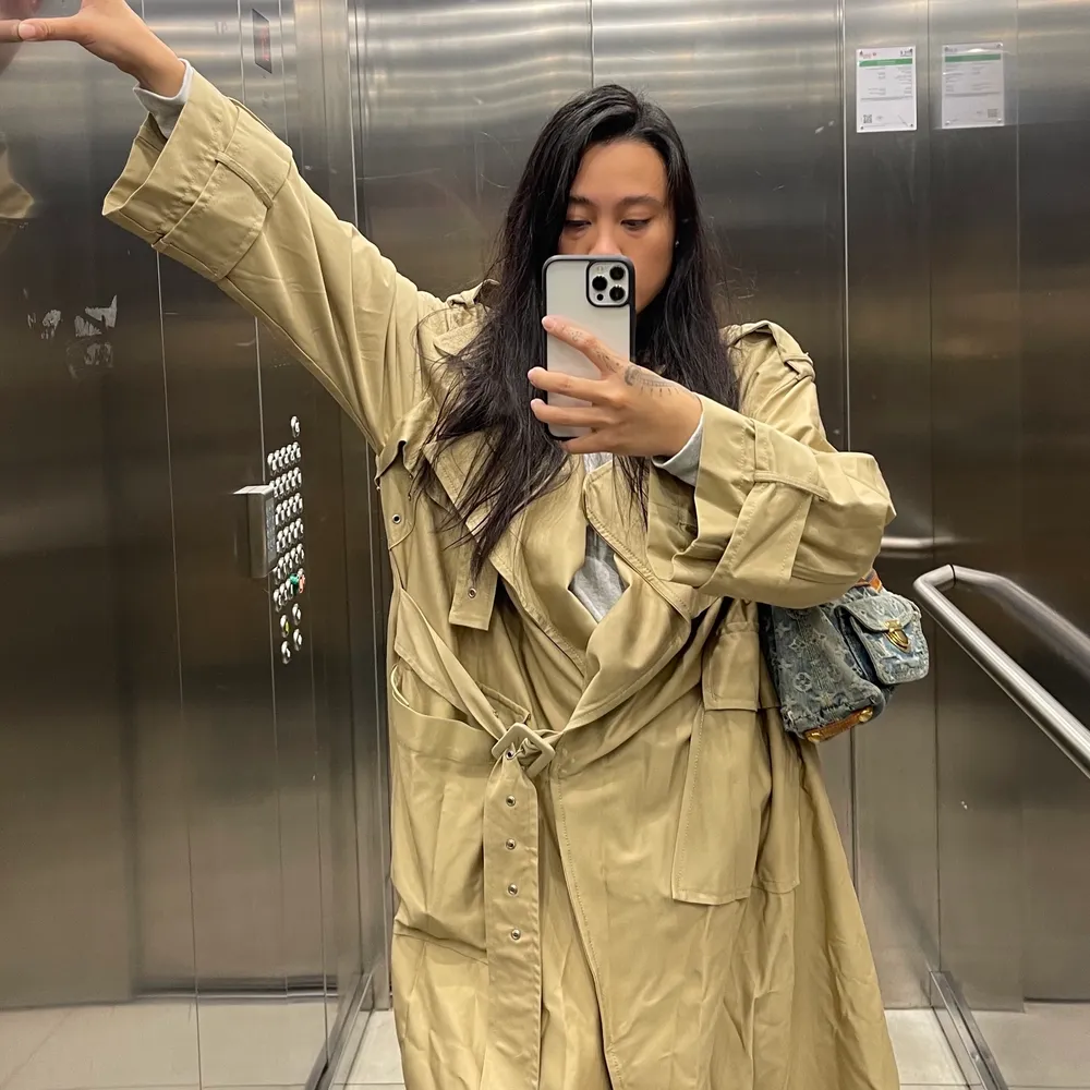 Trenchcoat from Zara. Jackor.