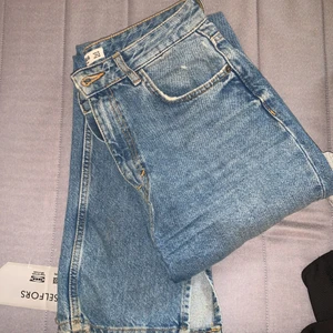 Pull&bear jeans  - Säljer mina Jeans från pull&bear de är lite för stora. De är storlek 36.
