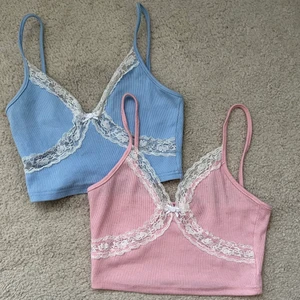 Toppar - Oanvända toppar strl S ena för 30kr båda för 70kr