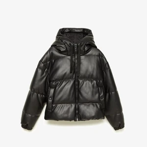 Vinterjacka - Säljer denna super varma sköna vinterjackan från zalando som just nu är slutsåld