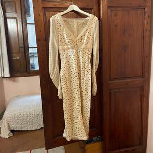 världens finaste klänning gjord i silke och ull vintage ermanno scervino strl M