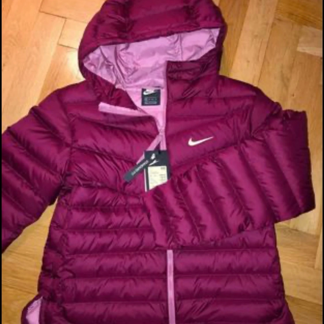 Helt ny Nike jacka nypris 1700