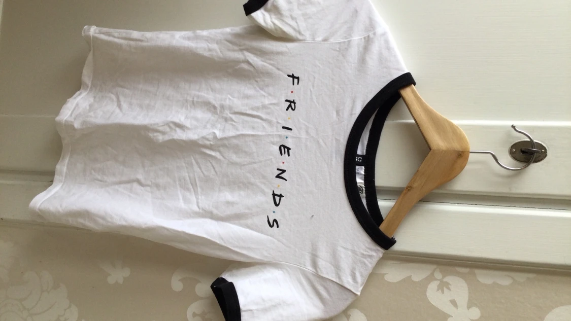 En FRIENDS tröja i stl XS - 90