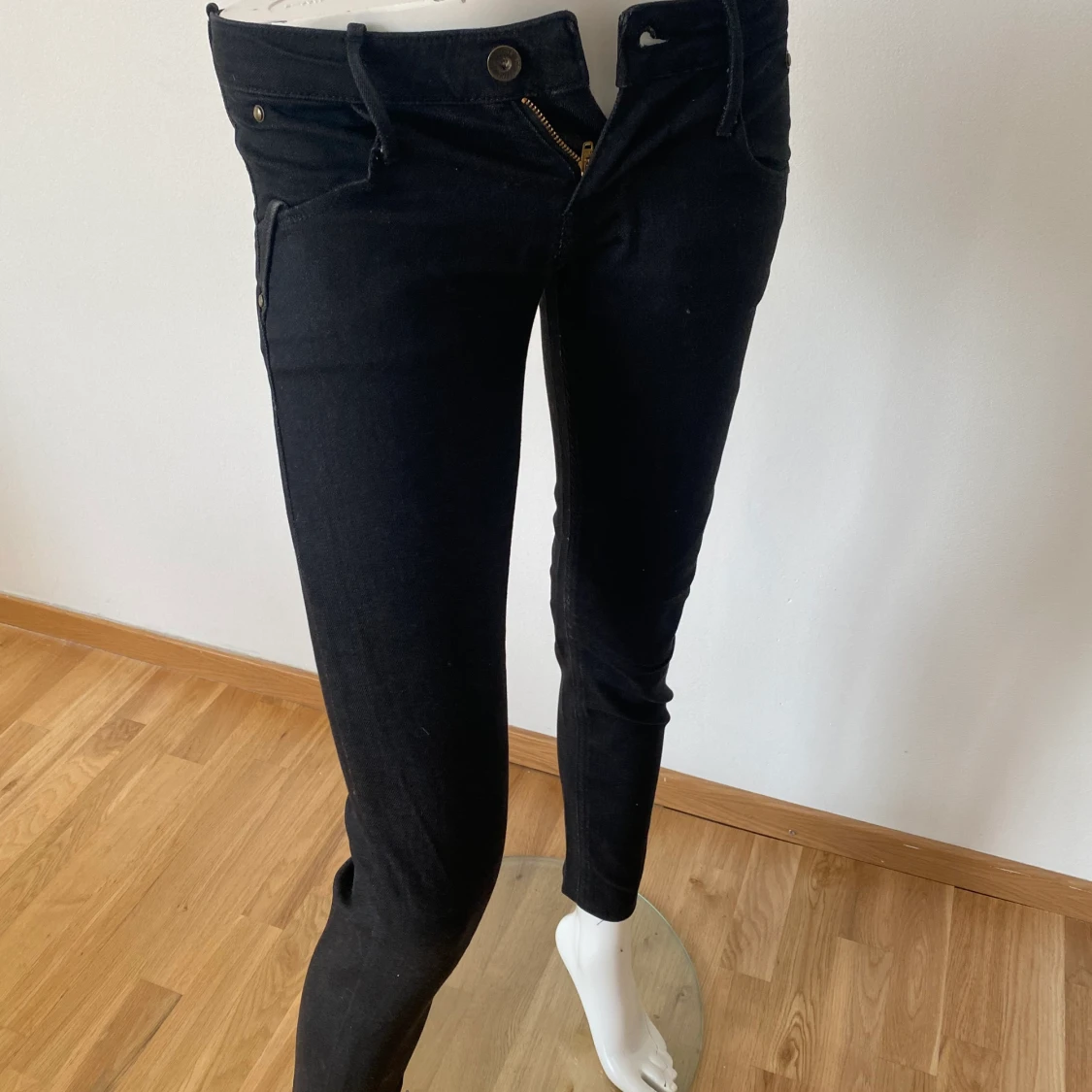 Fornarina jeans svarta