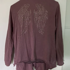 Fairy grunge longsleelve - Så fin lång armad tröja från  2000 talet                          Passar allt från xs till m.                                                              Köparen står för frakten                  