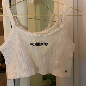 Linne - snyggt linne från brandy melville!! säljer pga att de aldrig används💕💕