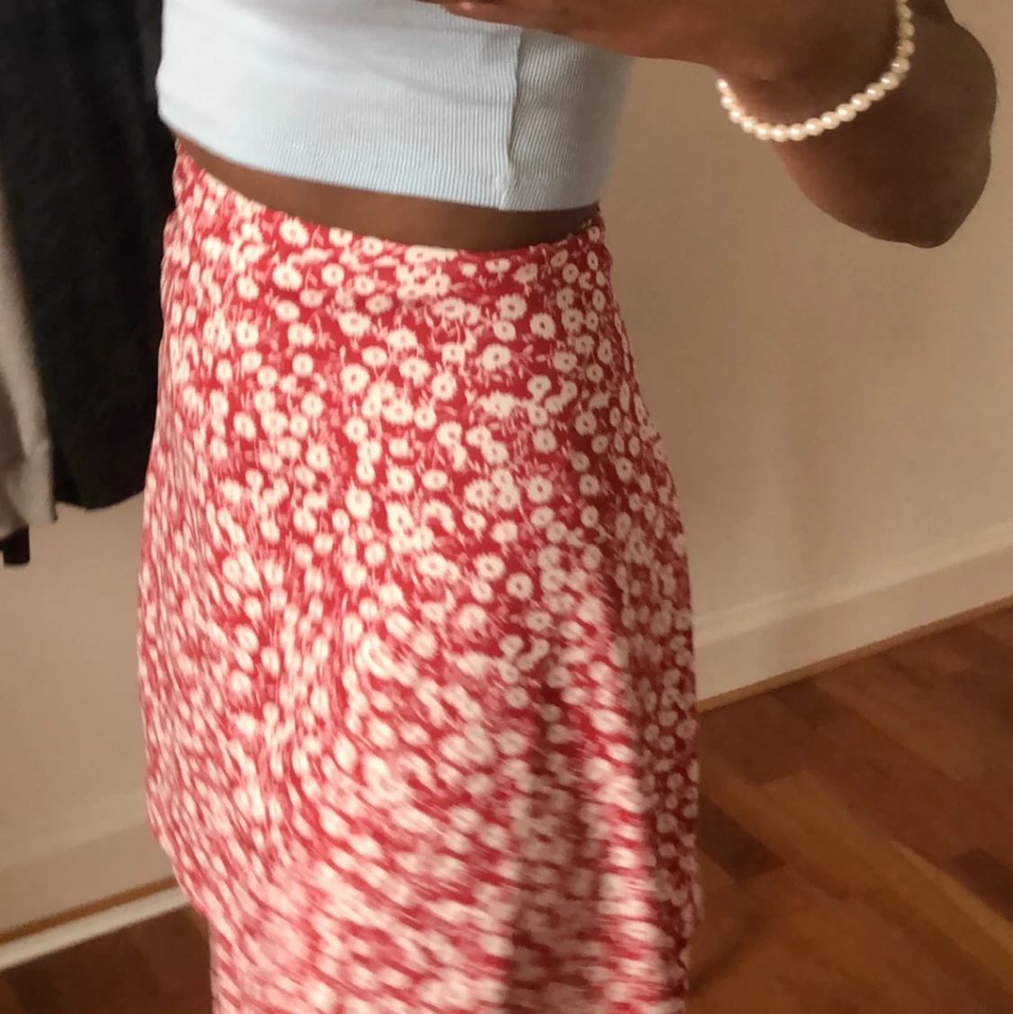 SHEIN rödvit kjol strl XXS - 91