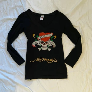 Ed Hardy tröja - Möts ej upp, köpare står för frakt<3