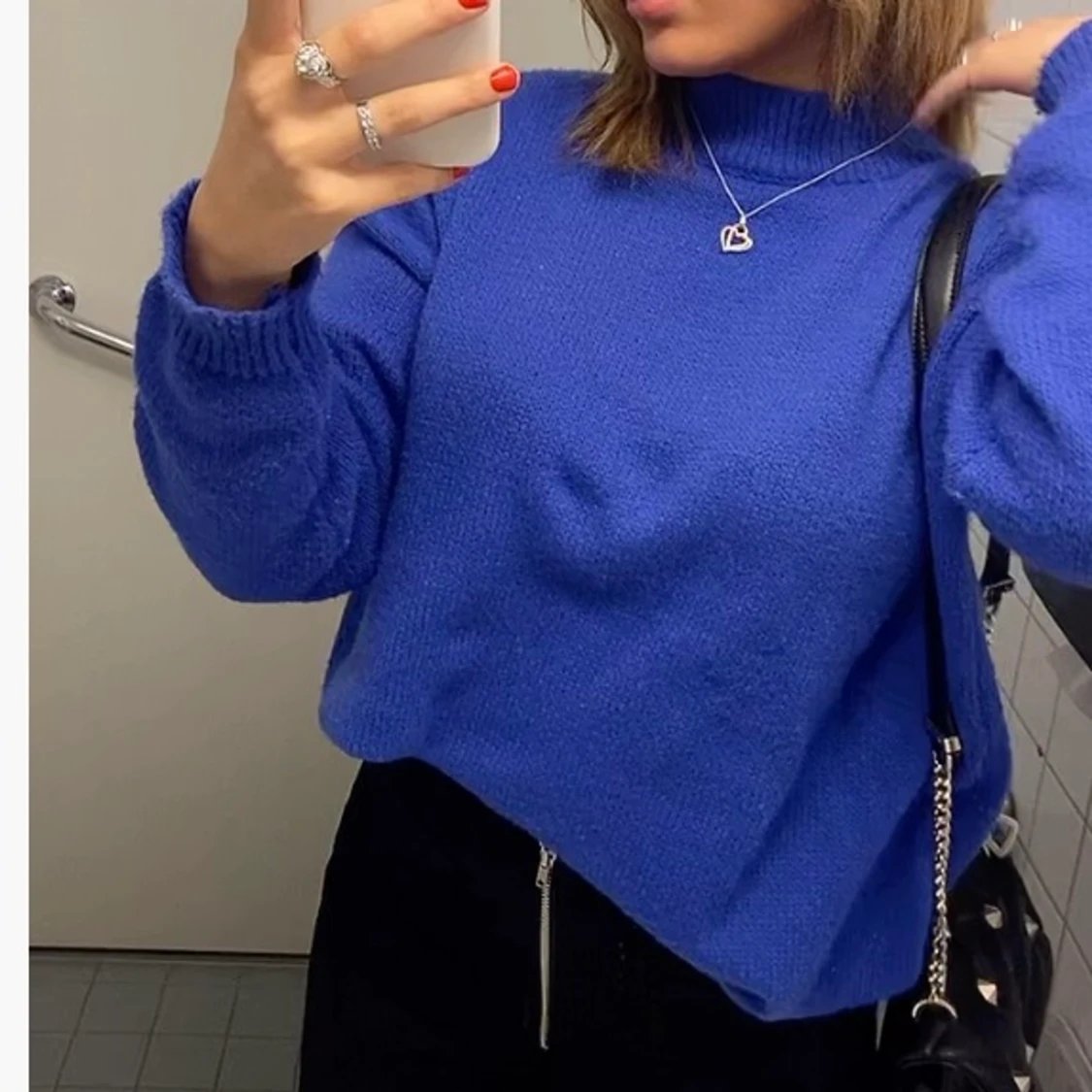 Blå stickad tröja  - 90