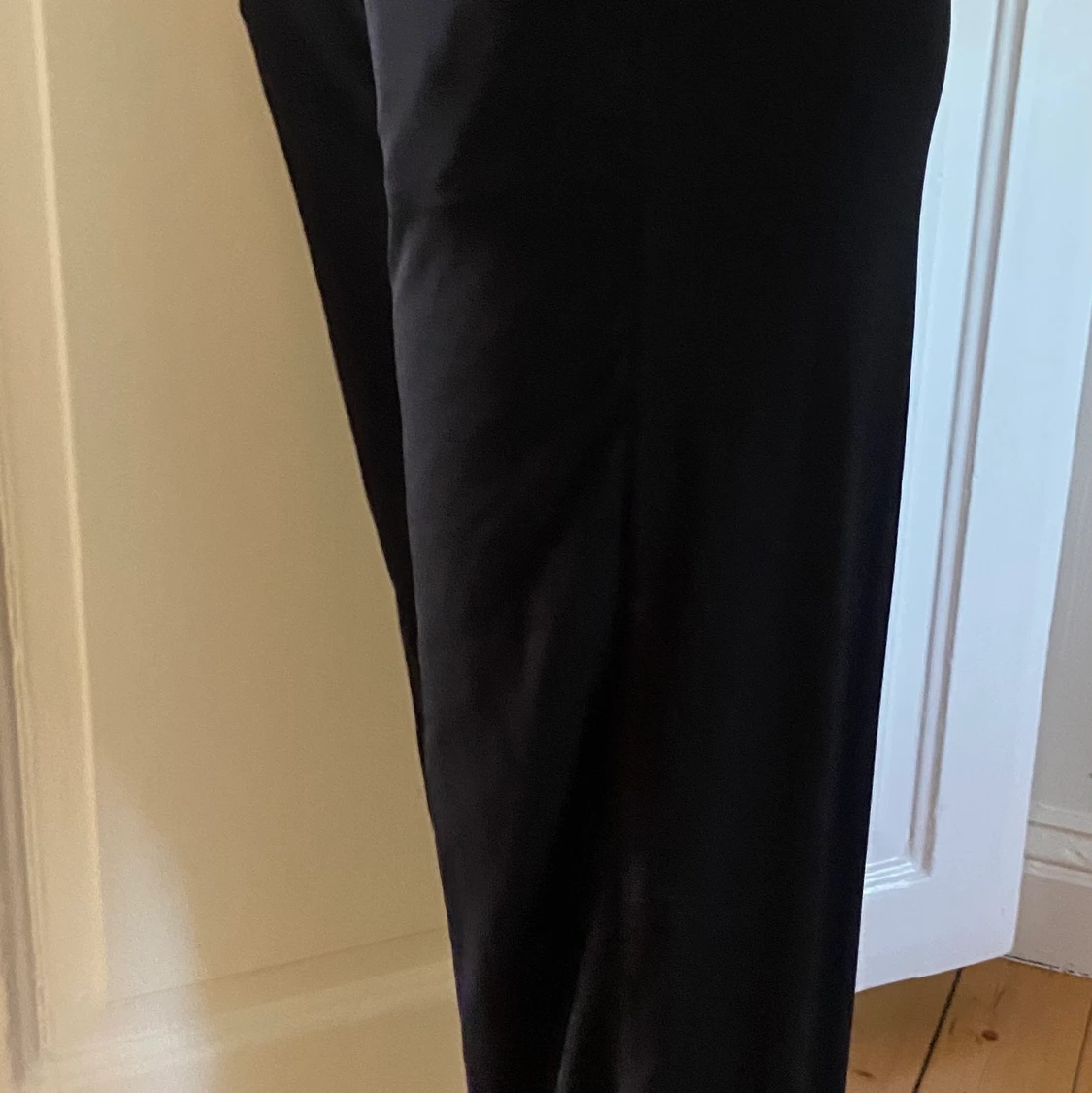 Svarta lösa byxor - 90