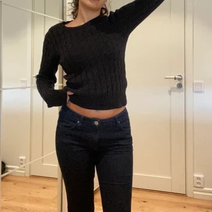 Stickad  - Säljer denna ur sköna stickade tröjan från Gina, använt Max 3 gånger, om man undrar något är det bara att skriva :) 