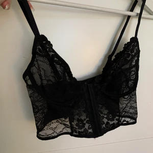 Korsett topp - ifrån nelly, oanvänd men inga lappar kvar, köpare står för frakt💗