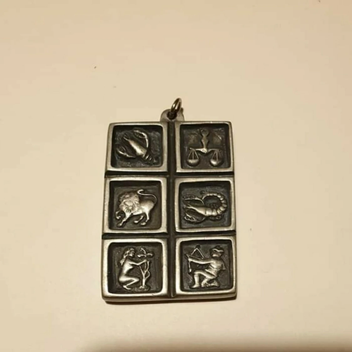 Tenn hänge astrologi  - 90