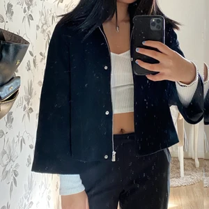 JACKA MONKI - Kappa/jacka från monki. Storlek S, fint skick! Finns pälskrage att få med! 