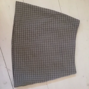 A-line skirt S-M - Never worn. Waist: 37 cm; length: 42 cm 