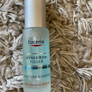 Eucerin moisture booster serum - Eucerin moisture booster serum. Endast testad.