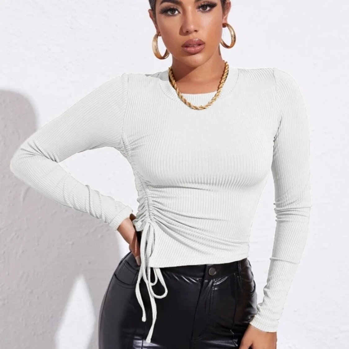 Vit topp. Storlek: S - 90