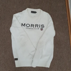 Morris Rowing Club vit - Köpt hos careofcarl för 2 år sen. Använde den 2-3månader, efter det så har den stått i garderoben och samlat damm för den är för liten för mig.