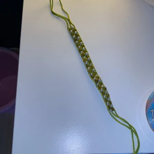 Armband - Ett fint grönt armband ej använt! Bara några år gammal!