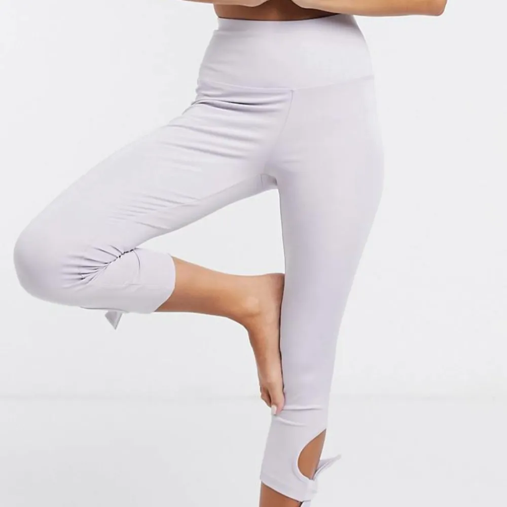 Yoga byxor. Stl M. . Jeans & Byxor.