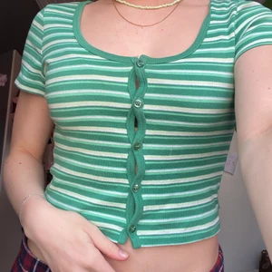 trendig top - Super fin top från urban outfitters knappt använd💚 original pris: 325kr