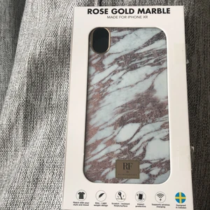 iPhone XR skal  - Öpnad men aldrig använt mobil skal För iPhone XR. Super bra kvalitet, Köpte för 350kr men säljer för 249 och priset kan diskuteras. Köparen står för frakten 