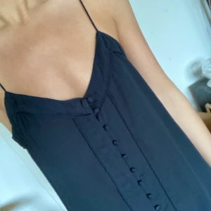 Linne - Sött linne med detaljer