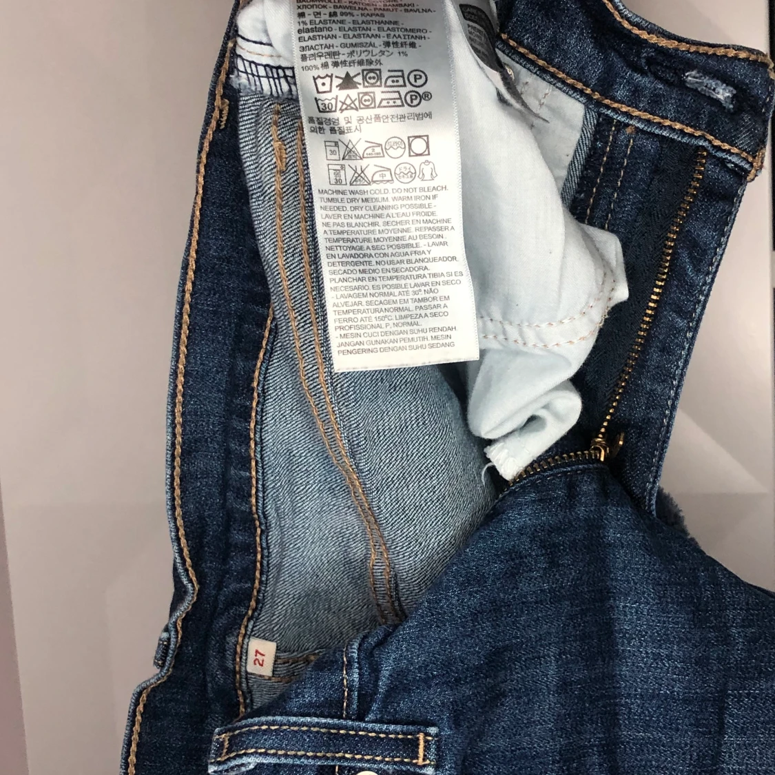 Levi’s cut-off jeans size 27 - 91