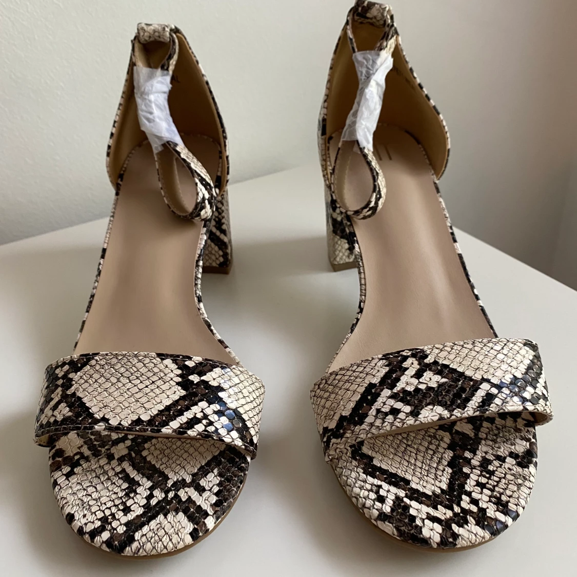 Klackar från märket XIT i storlek 38 - 91