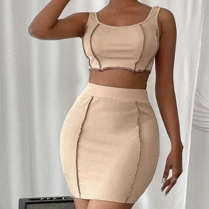 Set - Set från shein. Säljer pga för liten för mig. Hör av er för privata bilder 