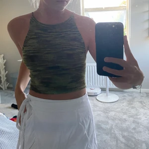 Linne - Super fint linne men super fin öppen rygg. Storlek S. Aldrig använt. 💕