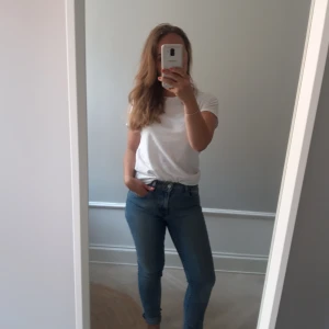 Levi's high rise skinny jeans  - Fina Levi's jeans. Jag är 160cm. Storlek 27