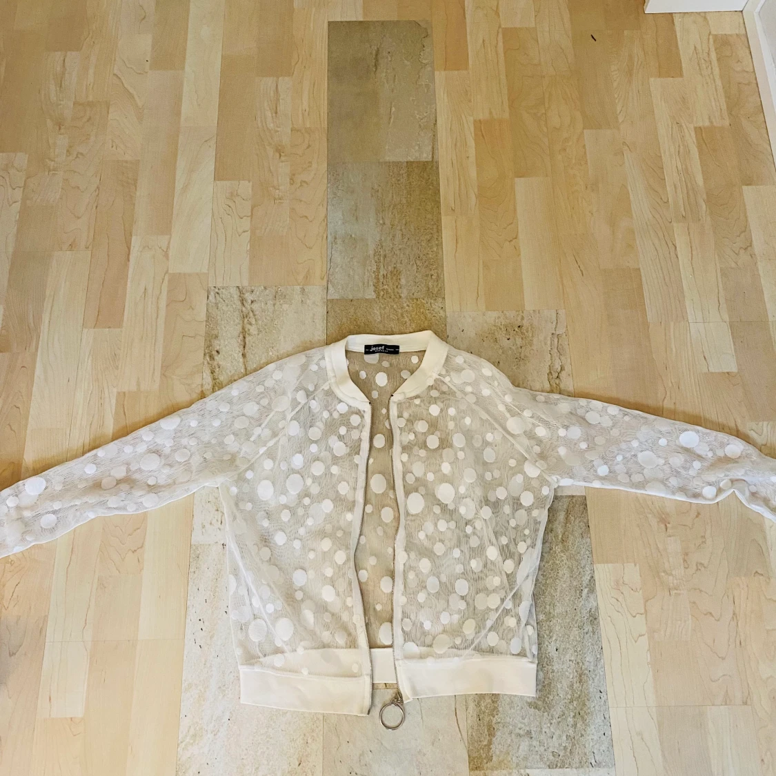 Price:50kr size:Small shipping:13kr