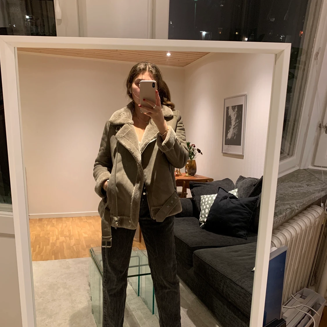 Varm vinterjacka i mocka-liknande tyg