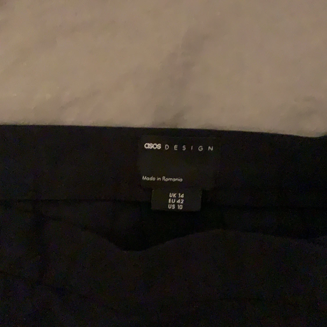 Mörkblå kjol! - 91