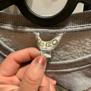 Kenzo tröja barn, storlek 140 - Kenzo collegetröja nyskick, storlek 140, 400kr. 