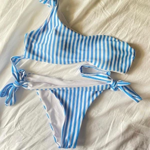 Bikini  - Så fin bikini, passar XS och S!