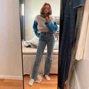 Diesel Jeans - Funderar på att sälja mina älskade disel jeans, kör därför en liten intressekoll på dem. Fler bilder kan fixas. Jag är 171 cm lång och har vanligtvis strl S