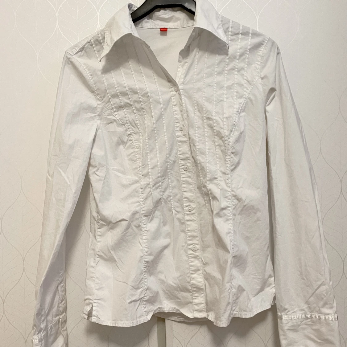 Skjorta från Espirit.