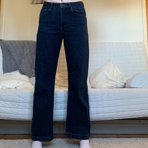Carin Wester Jeans - Säljer dessa jeans från Carin Wester i storlek 38! Jag är 172cm❤️