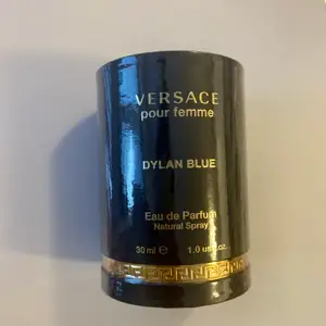 Dylan Blue Pour Femme EdP 30 ml Nyskick, plomberad Ord.pris 620kr