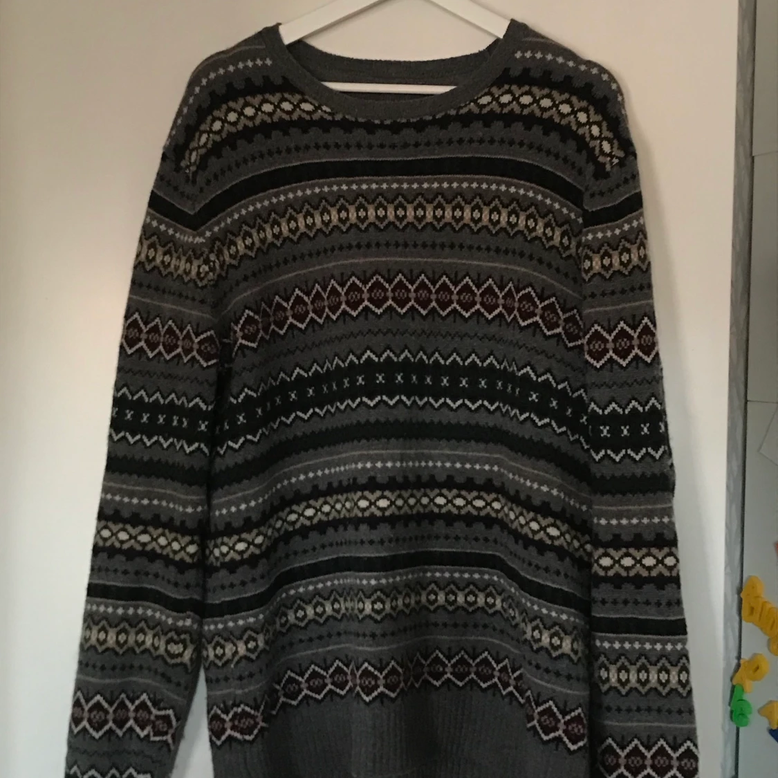 Mönstrad grandpa sweater