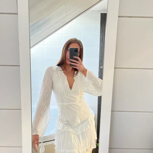 Tunn klänning - Helt ny!💗 passar till student