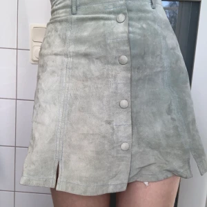 Mockakjol - Köpt på HUMANA men för liten för mig. Strl S. Ljusgrön till färgen. 