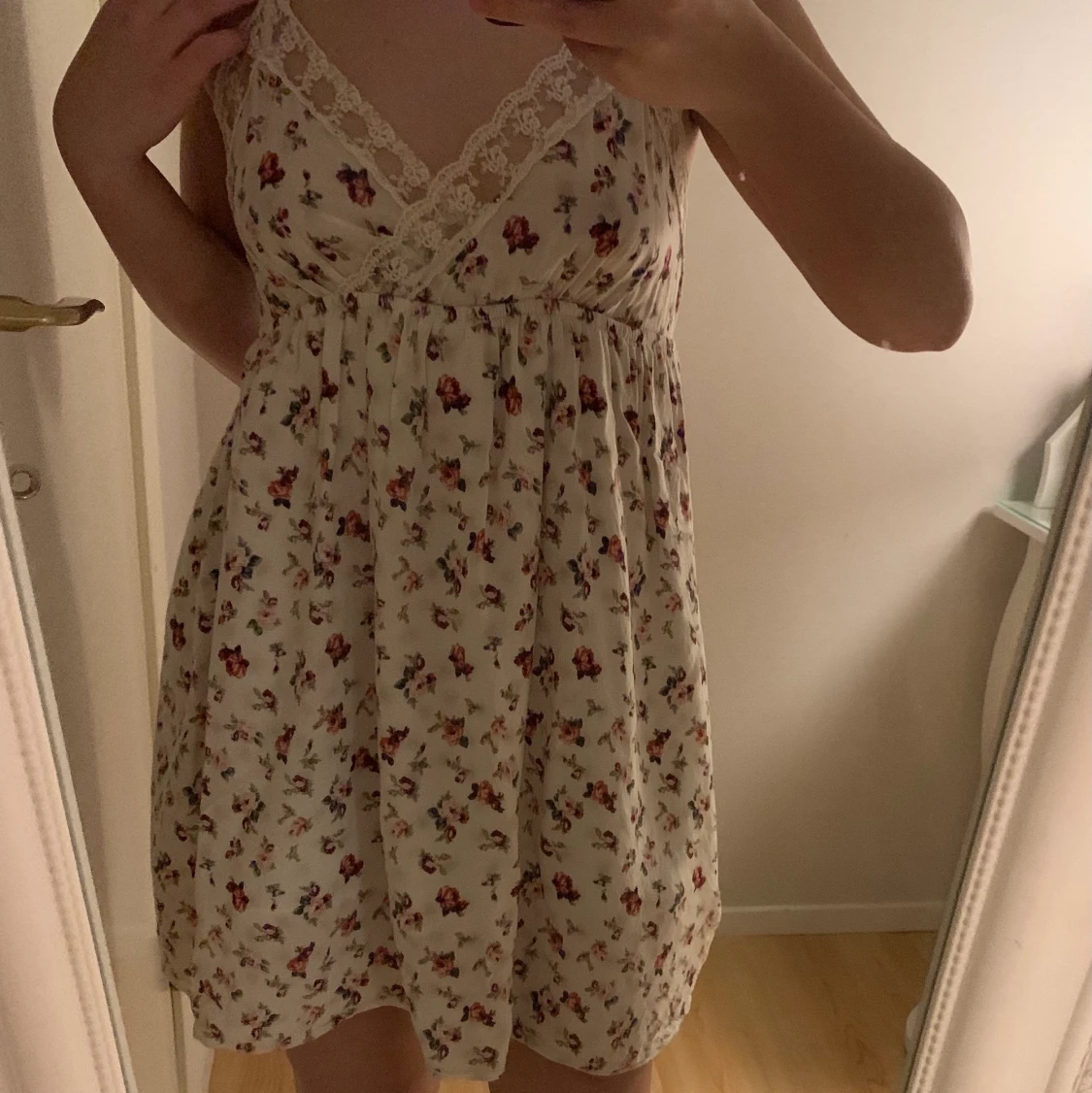 Blommig sommarklänning/nattlinne