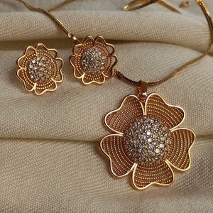 Gold plated and water proof necklace set - Waterproof gold plated 