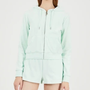 Juicy conture kofta  - Säljer min mint gröna juciy kofta då den inte kommer till användning!💗 storlek M. 400kr+ frakt!