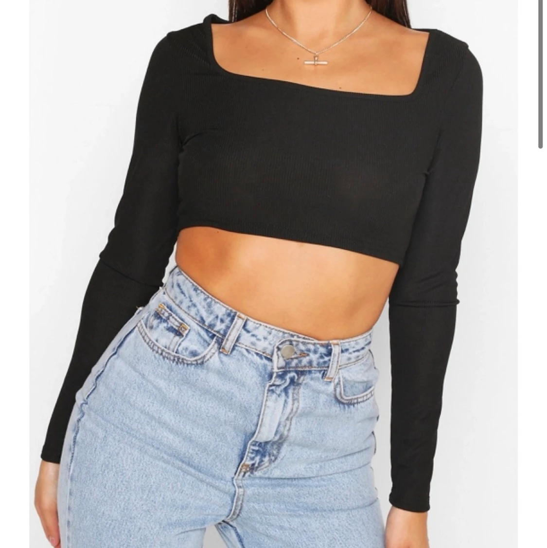 Svart ribbad crop top Strl S