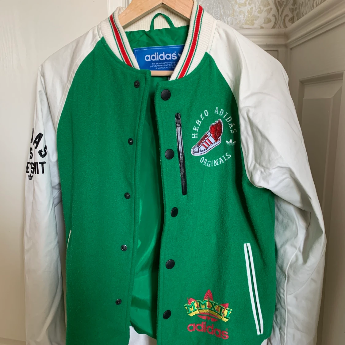 Adidas baseballjacka - 90