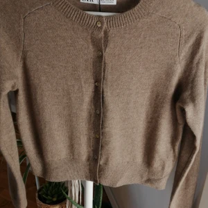 Cashmere cardigan  - Brand new cashmere cardigan 